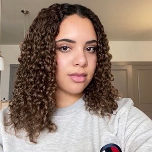 Meet your Posher, Teresa